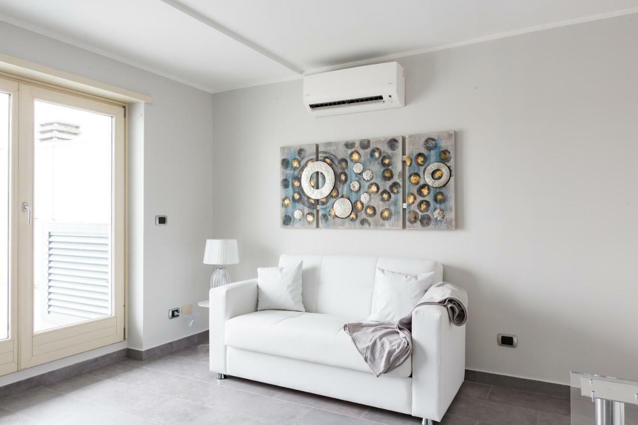 Penthouse 41 In Trastevere With Big Terrace Apartment Rome
