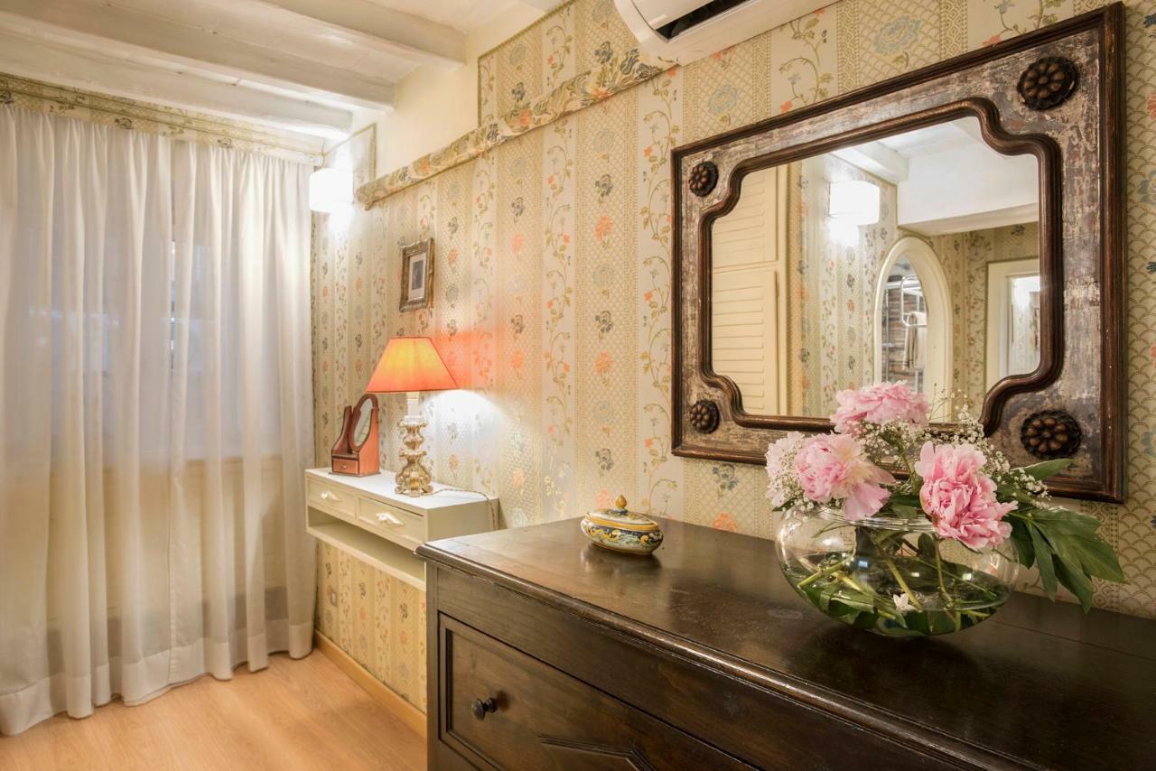 Trevinestrome - Exclusive Trevi Fountain View Apartment *