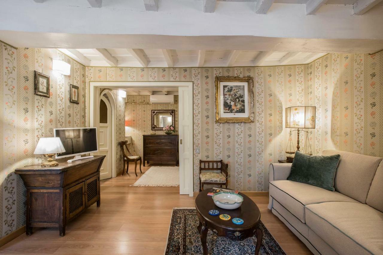 Apartment Trevinestrome - Exclusive Trevi Fountain View