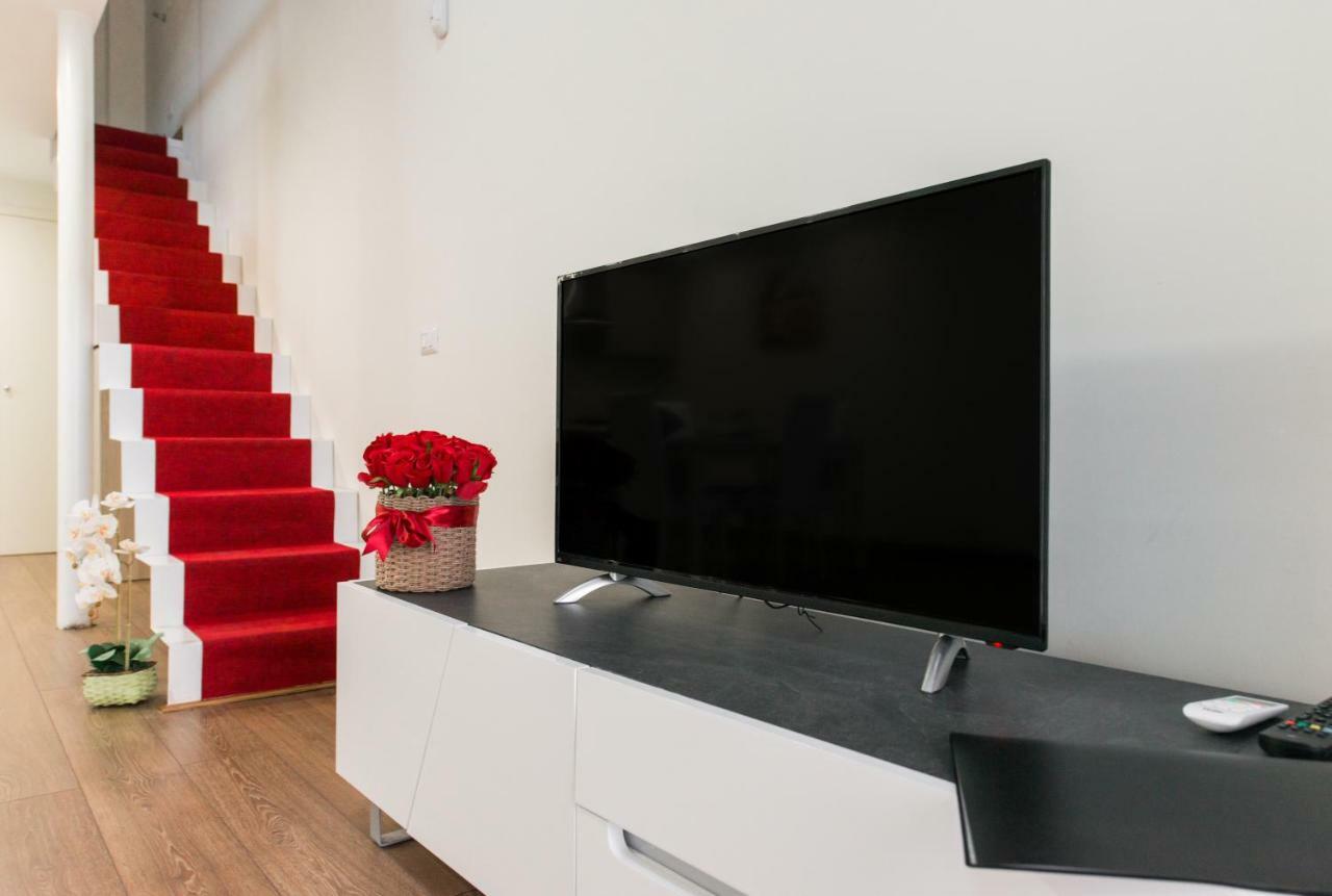 Luxury Loft Apartment *