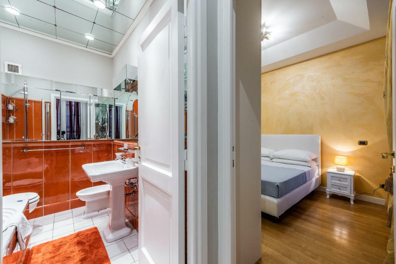 Exclusive In Pantheon - Cesar * Rome