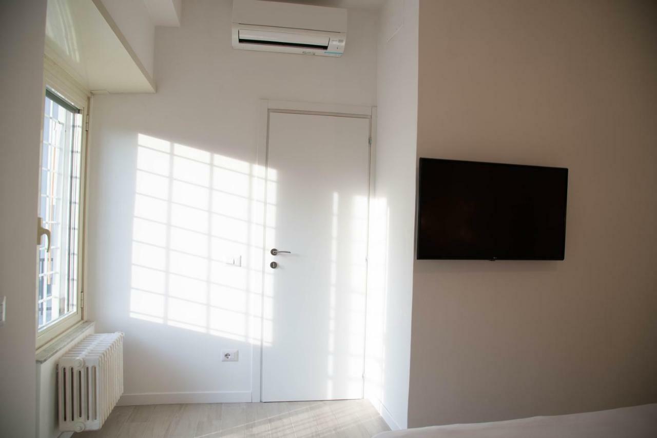 Apartment 150 *