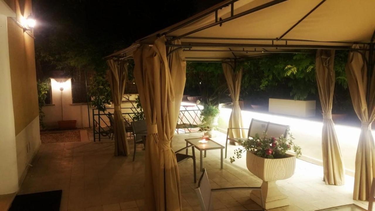 Garden House - Luxury - Overnight Only Guest house