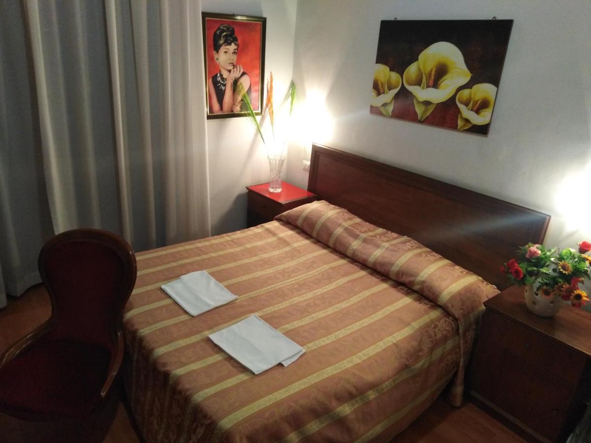 Gloria Apartment