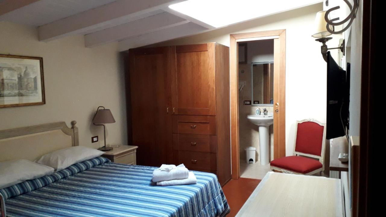 Homestay Casina Del Borgo Rome