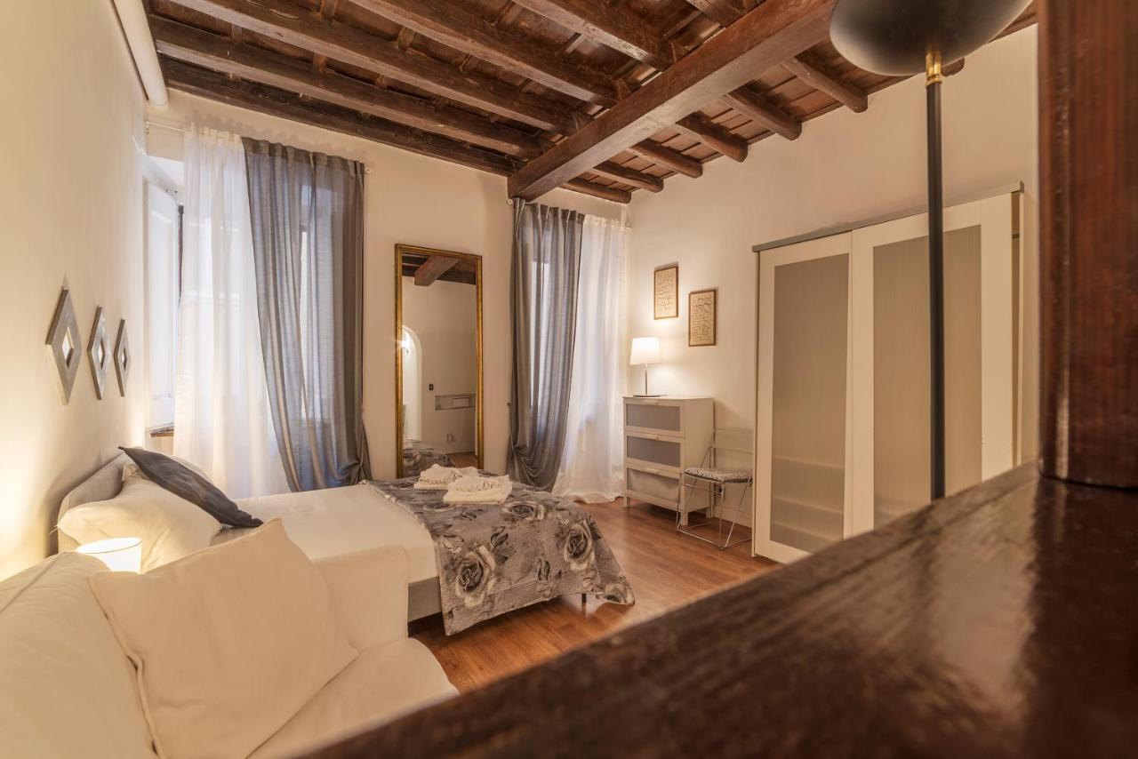 Fori Imperiali Elegant Apartment