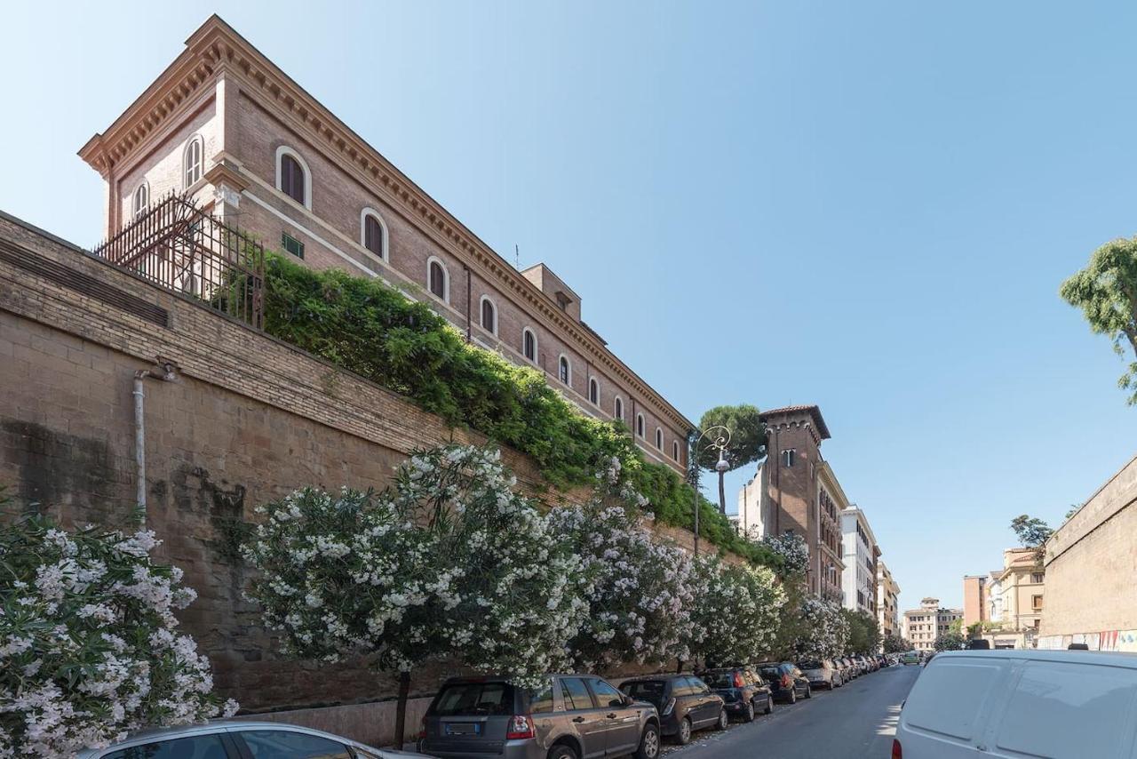 Live Like A Local In Rome’s Exclusive Colle Oppio Appartamento *