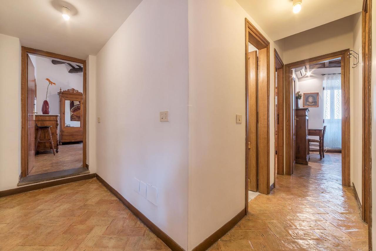Apartment By The Charming Piazza Navona - Fromhometorome *