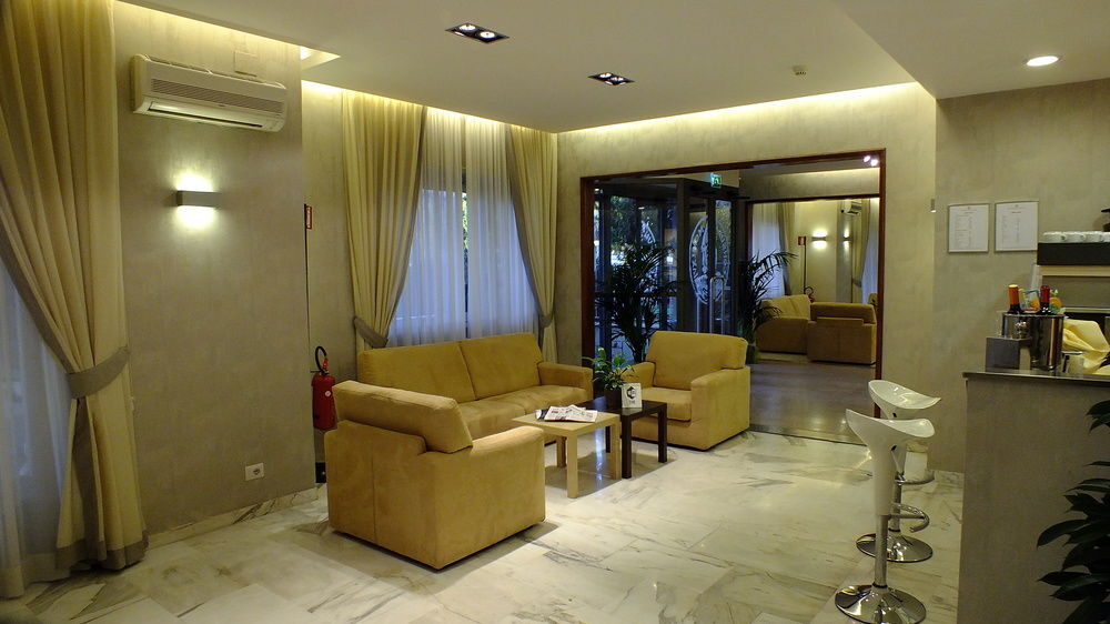 Consul 3* Rome