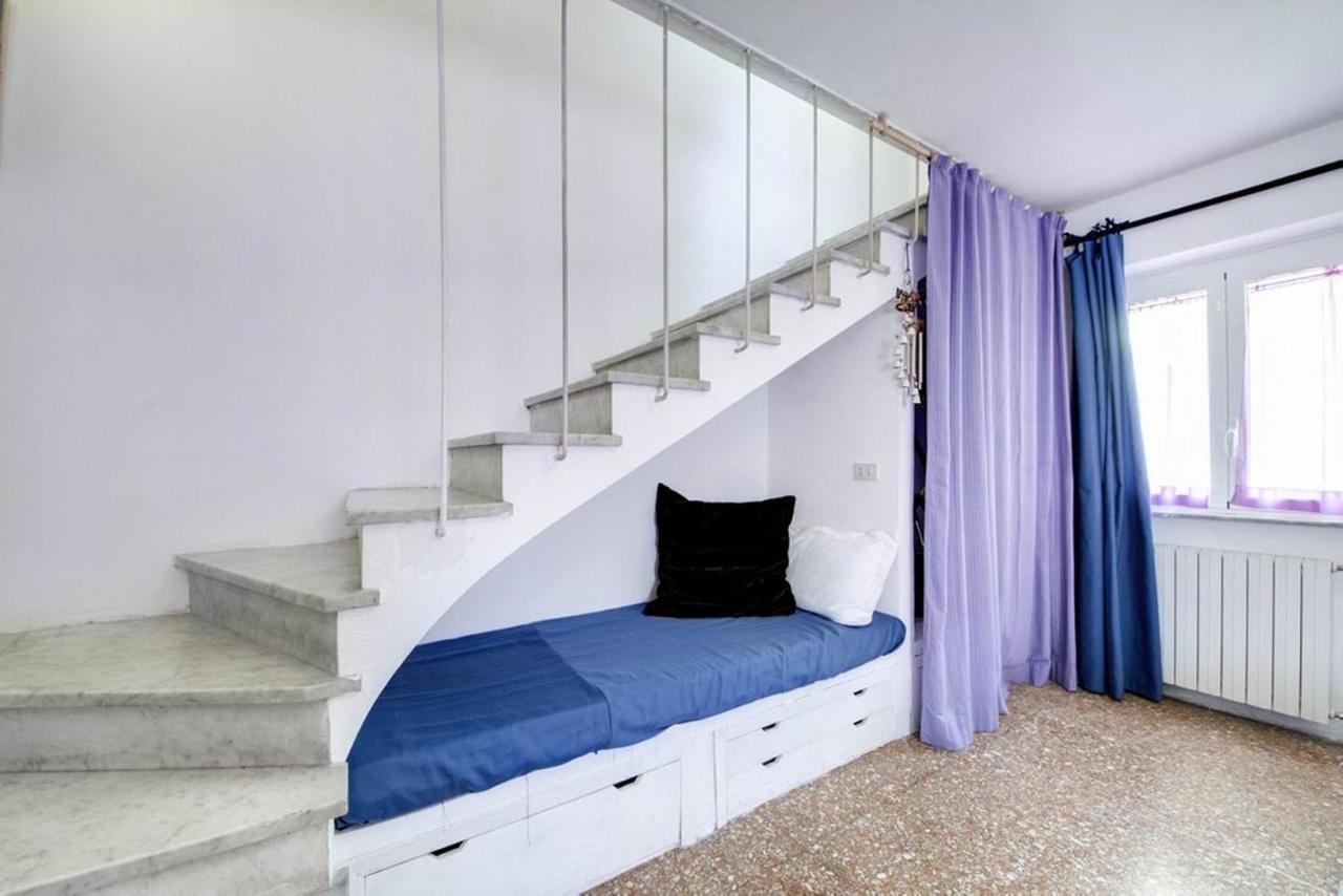 Rhome Leonina Apartment