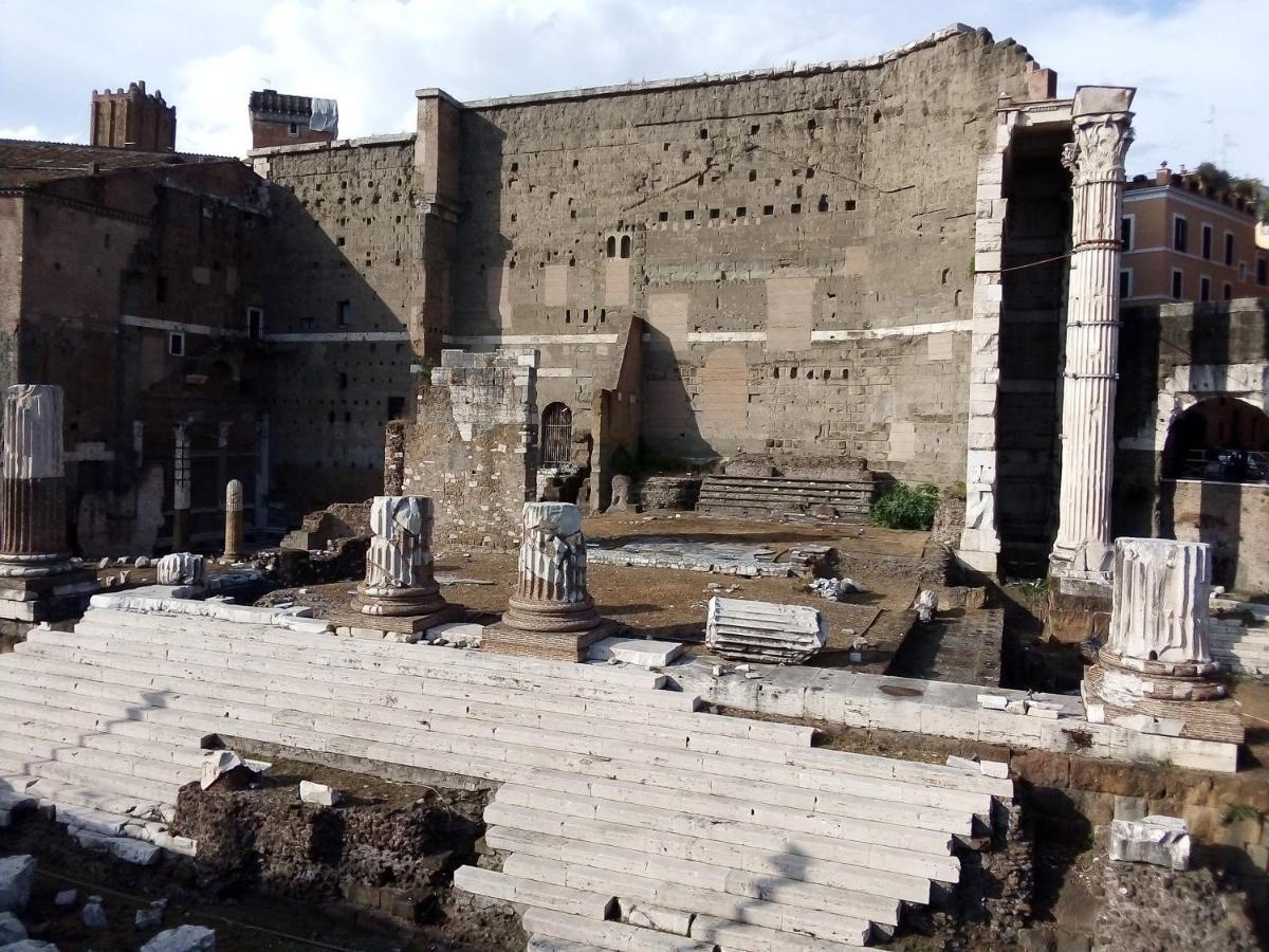 Boschetto Monti Apartment Rome