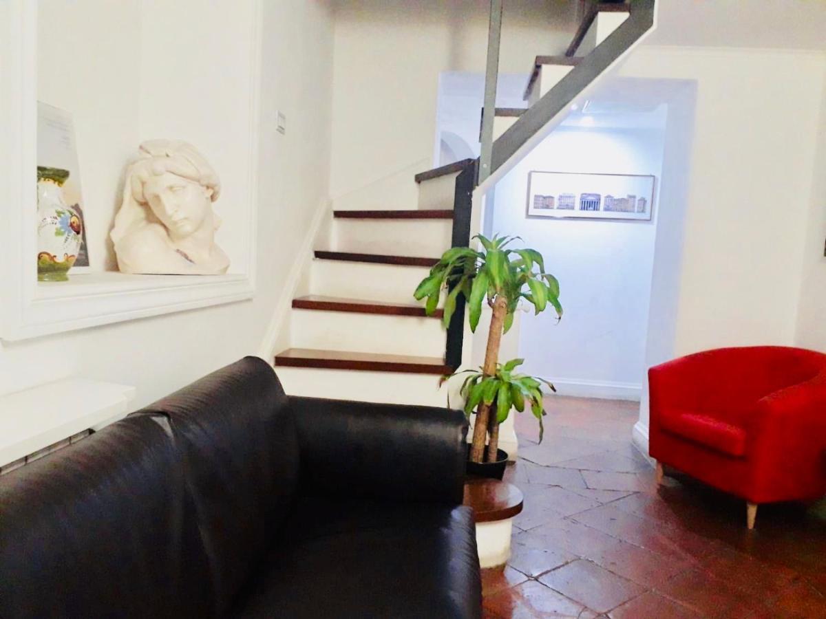 Guest house Holiday Termini *