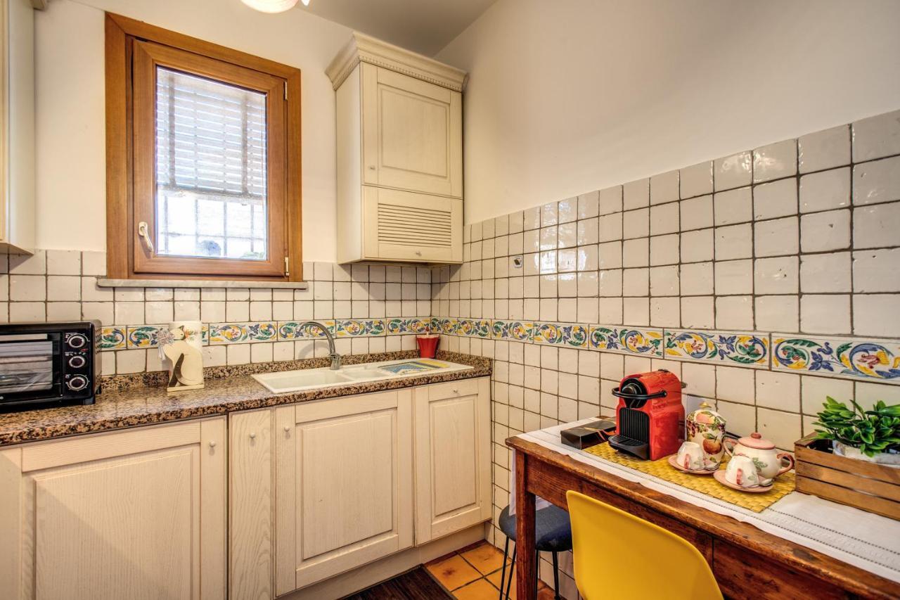 Fresh House Monti Apartment *