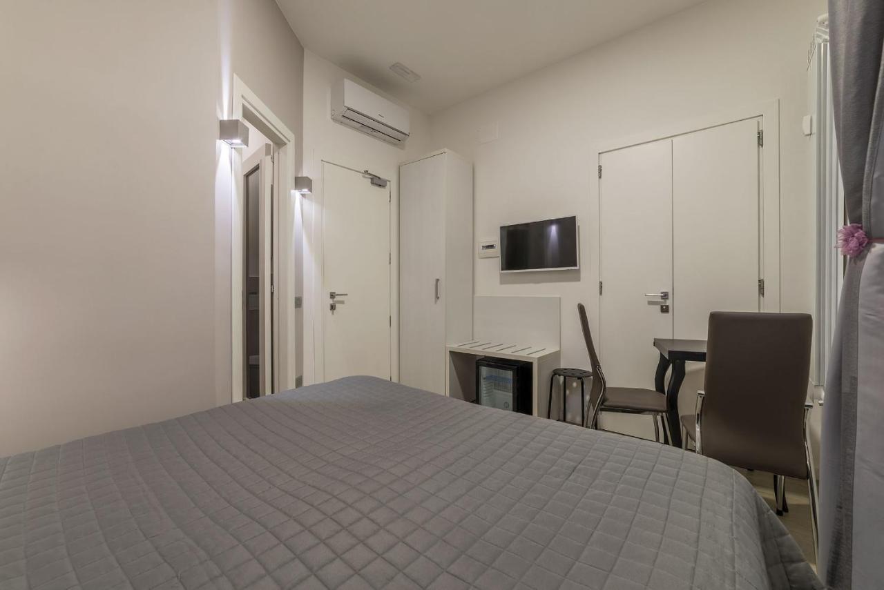 Bed & Breakfast Domus Mazzini Roma