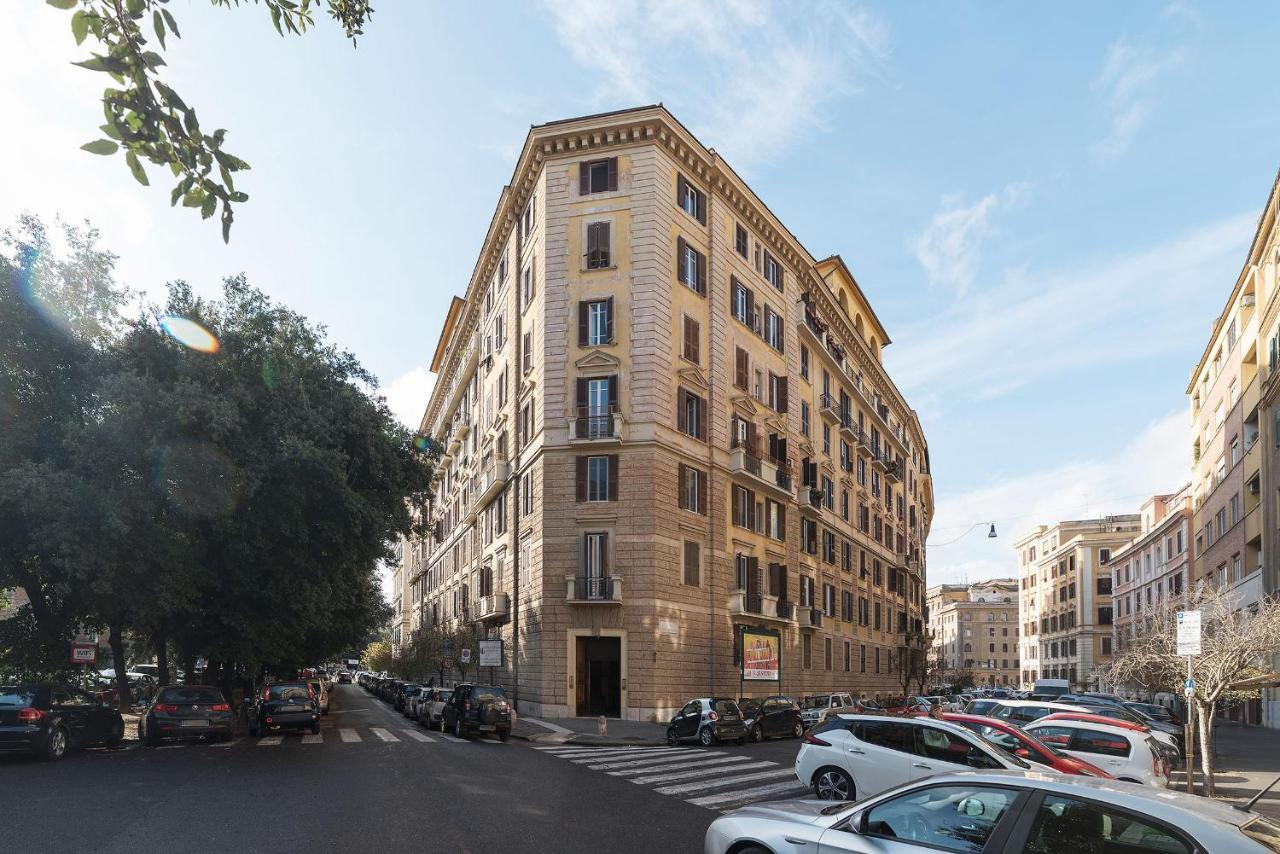Domus Mazzini Bed & Breakfast
