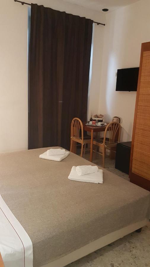 Domus Ferraro Guest house