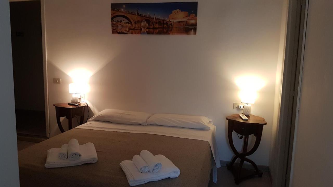 Domus Ferraro 2* Rome