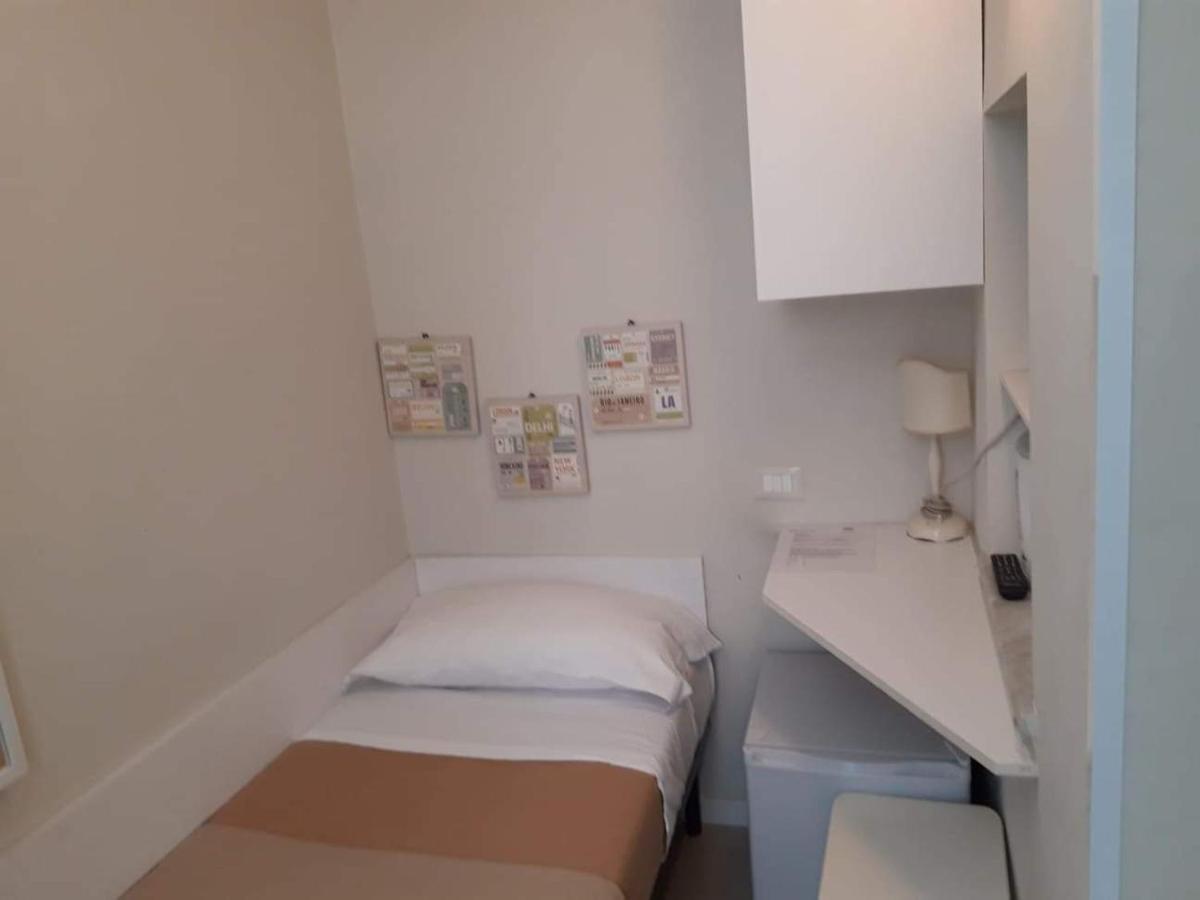 Small Single Bed & Breakfast Rome