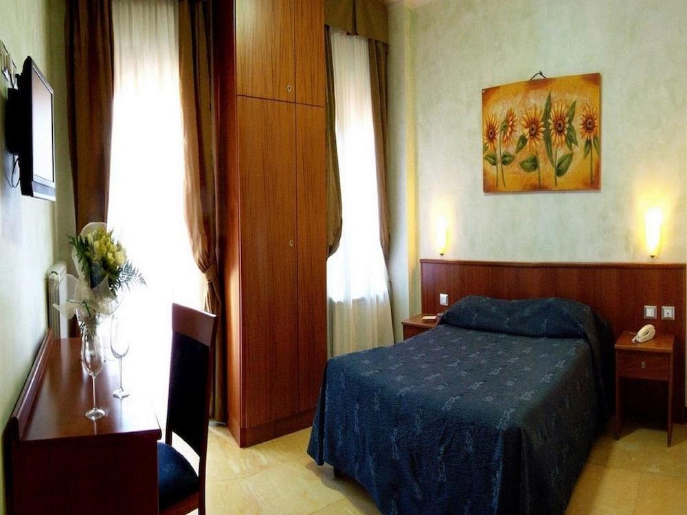 Hotel Laura 3*