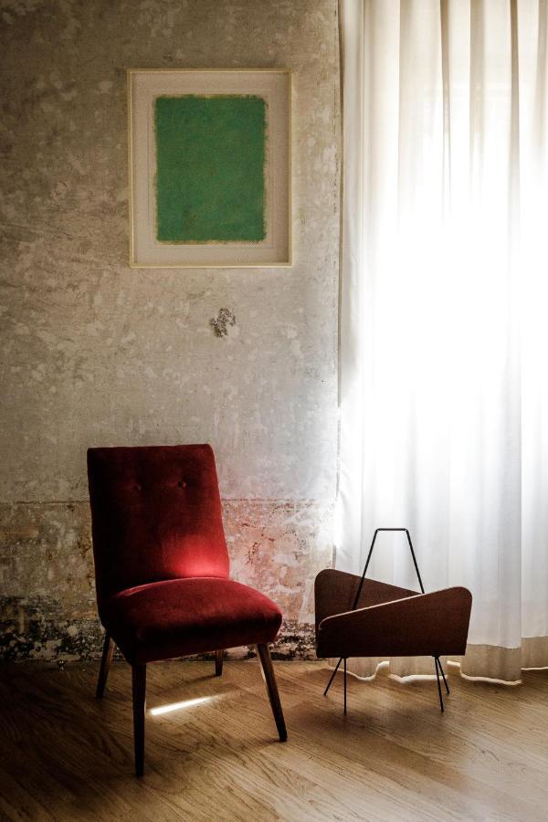 G-rough, Rome, A Member Of Design Rome