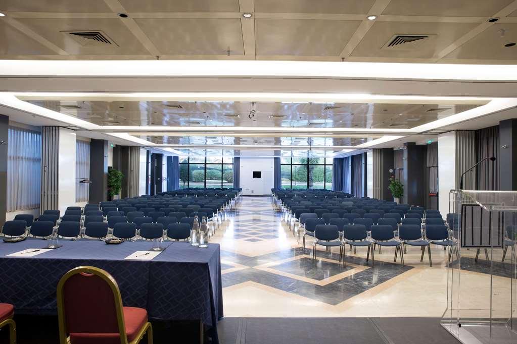 Wyndham Midas Hotel 4*
