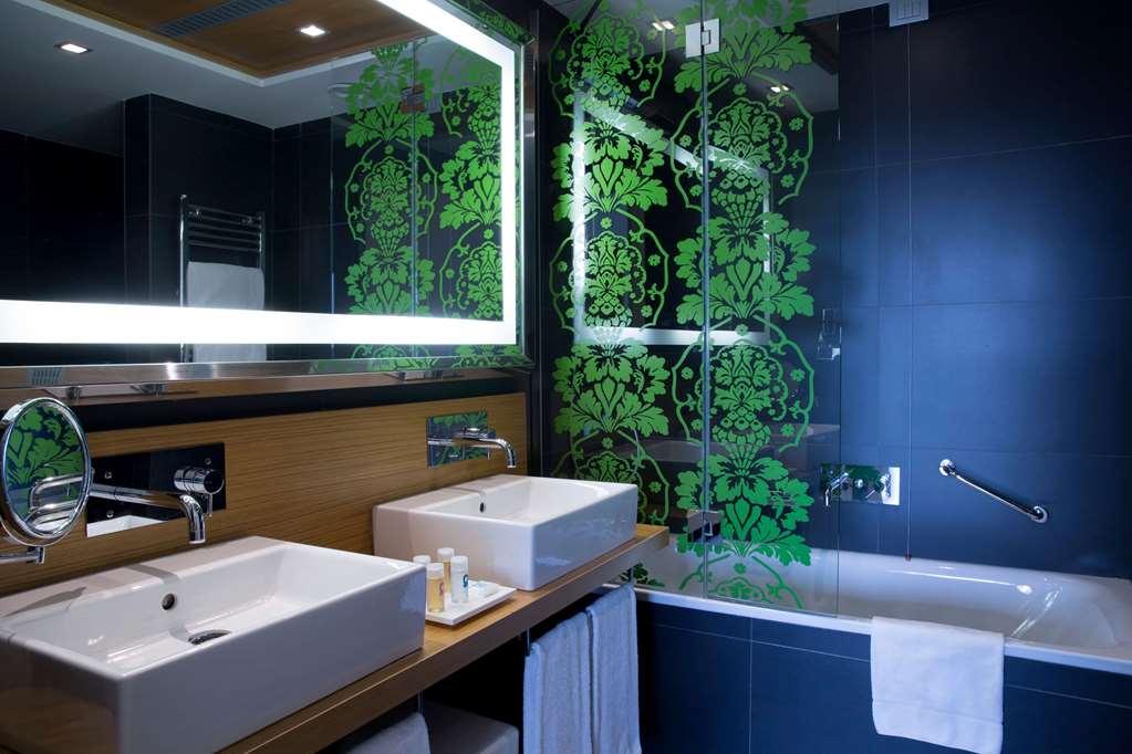 Wyndham Midas Hotel 4*