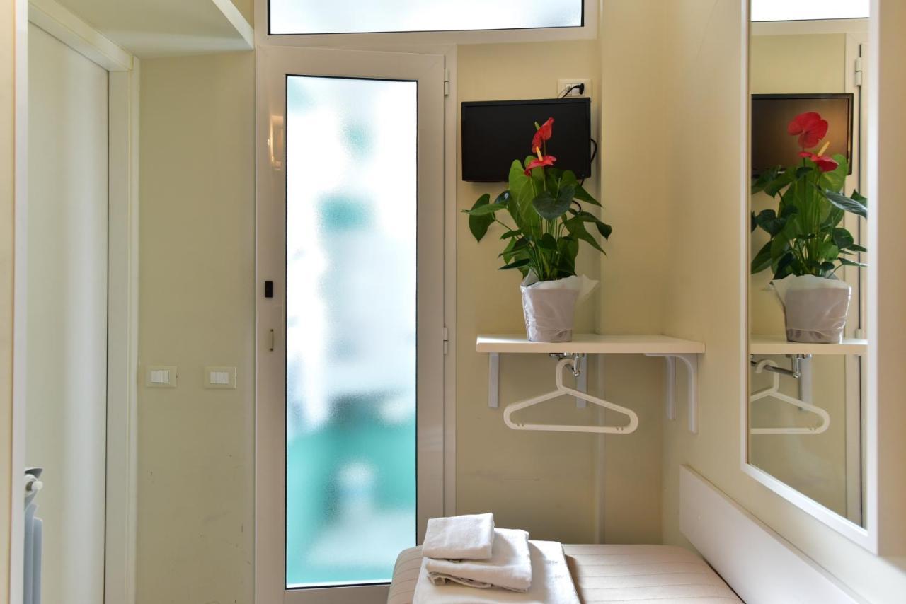 Small Single Bed & Breakfast Rome