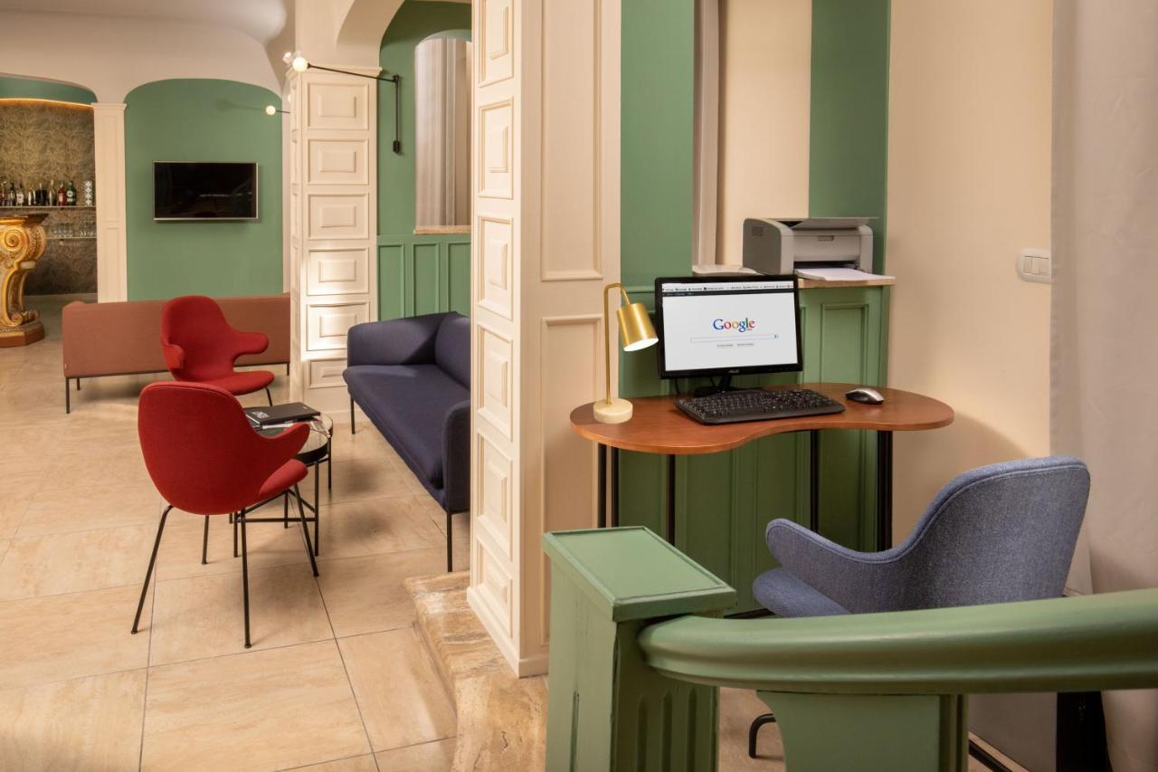 Colosseum Hotel