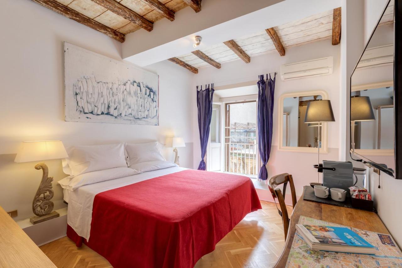 The Bluehostel Rome