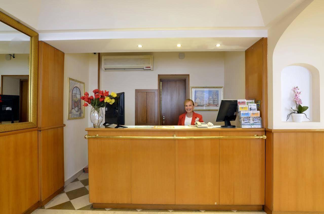 Tex Hotel Rome
