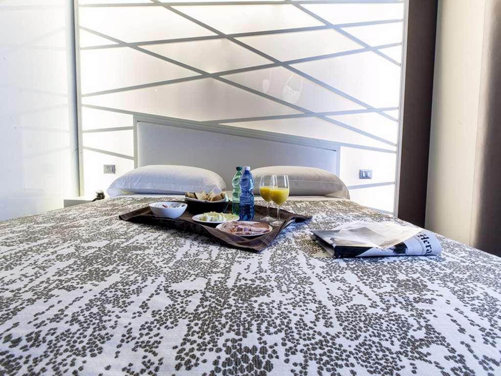 Moderno Hotel 4*