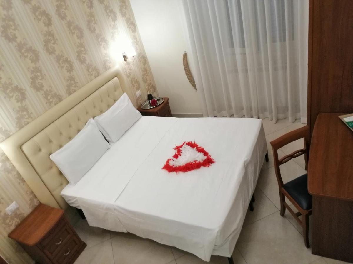 Dal Conte 2* Rome